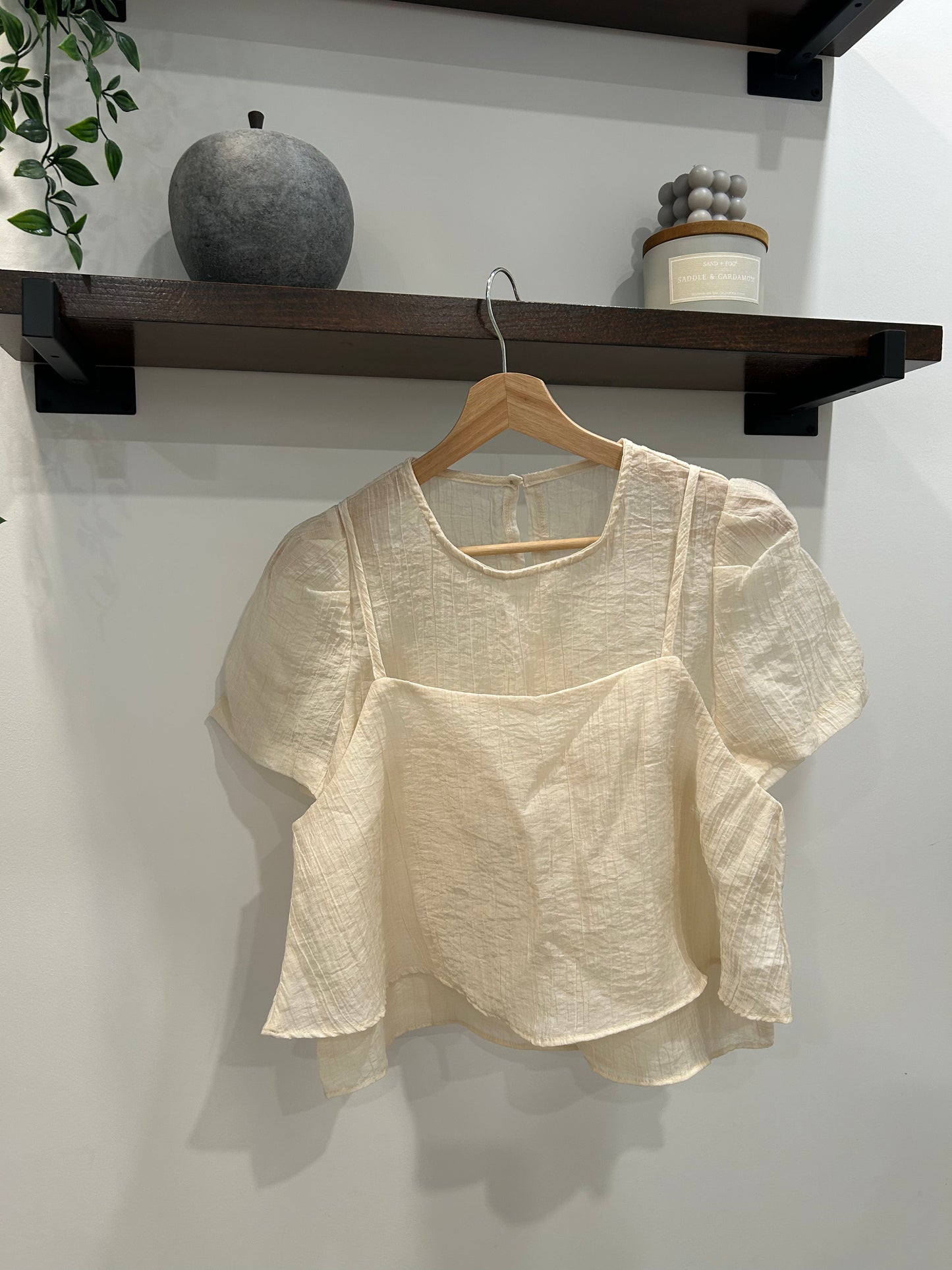 Bonnet Style Blouse Set