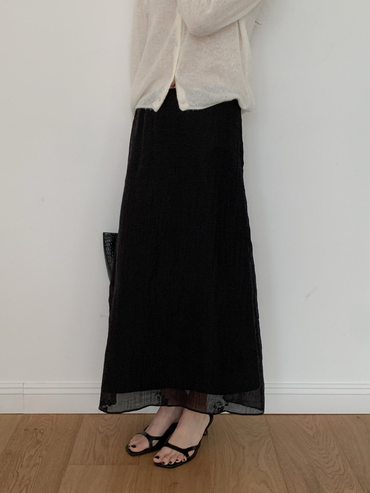 Floral Embroidery Long Skirt